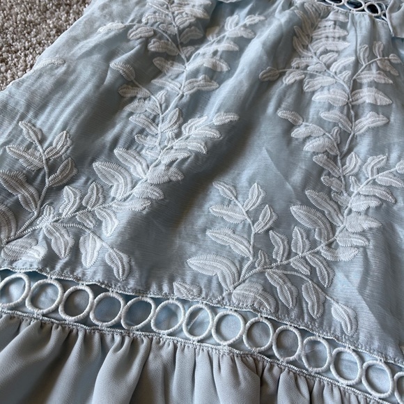 Selfie Leslie M Caspar leafy baby blue meborirdered dress - Picture 12 of 14